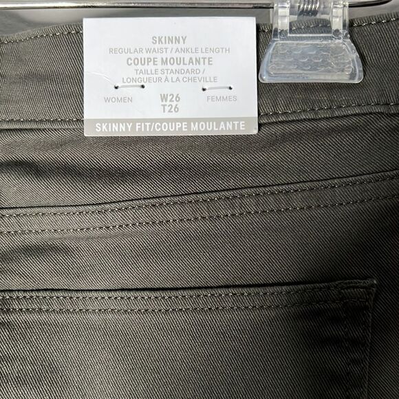 H&M skinny/regular waist/ankle length denim jeans size 26” - Picture 6 of 13